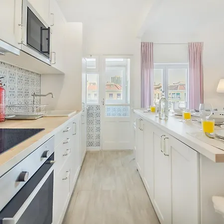 Roma Cozy Flat With Balcony Apartment
