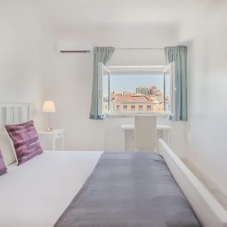 Roma Cozy Flat With Balcony Apartment *